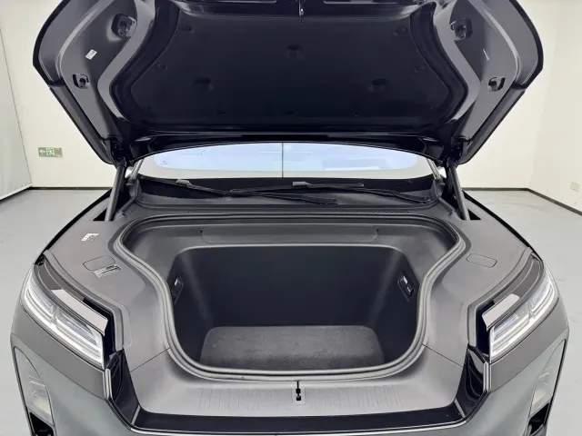 Nio ES8 — Фото автомобиля 6