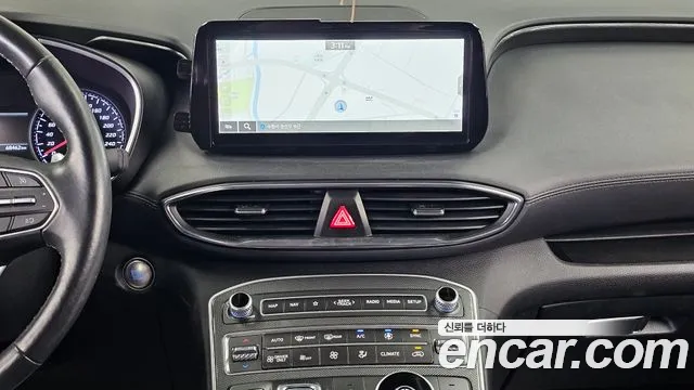 Hyundai Santa Fe — Фото автомобиля 23