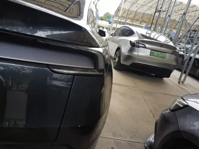 Tesla Model Y — Фото автомобиля 7