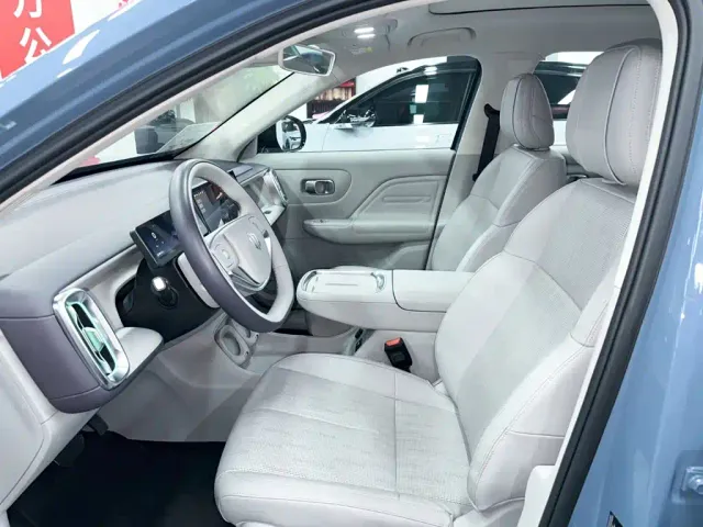 Leapmotor B10 — Фото автомобиля 16