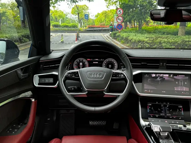 Audi A7L — Фото автомобиля 7