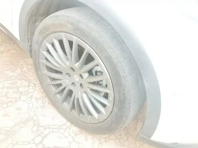 Leapmotor C11 — Фото автомобиля 4