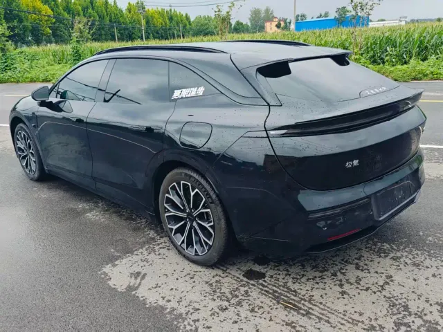 Zeekr 007 GT — Фото автомобиля 5
