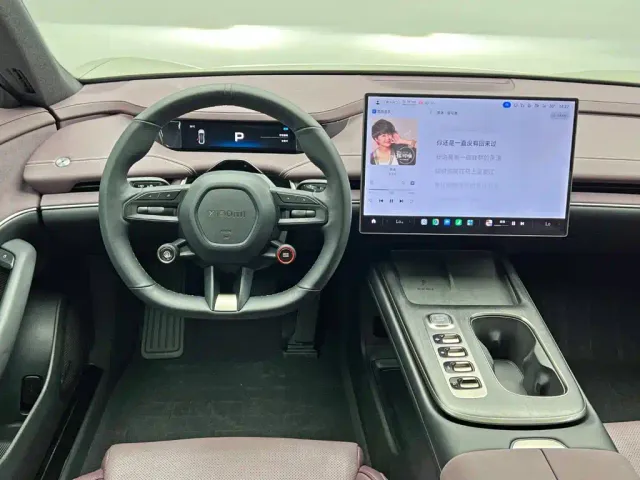 Xiaomi SU7 — Фото автомобиля 21