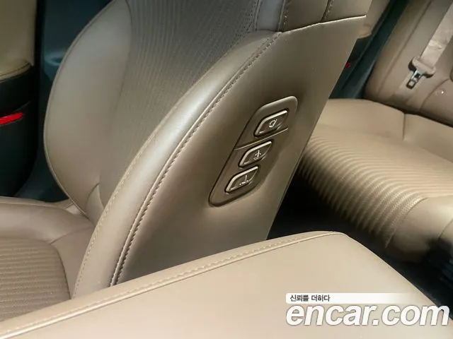 Hyundai Grandeur GN7 — Фото автомобиля 13
