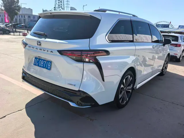 Toyota Granvia — Фото автомобиля 8