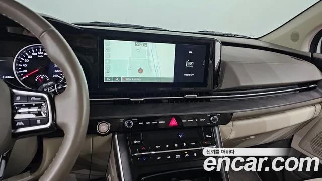 Kia Canival Carnival 4 поколение Бензин 9 мест Prestige — Фото автомобиля 12
