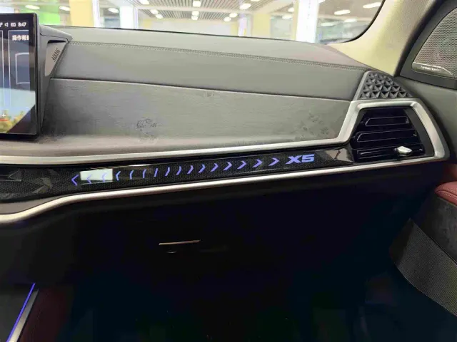 BMW X5 — Фото автомобиля 13