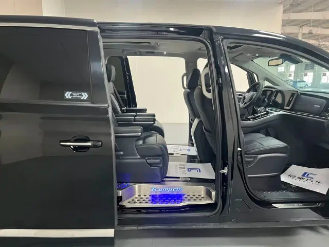 GAC Trumpchi M8 — Фото автомобиля 14