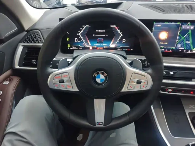 BMW X5 — Фото автомобиля 10