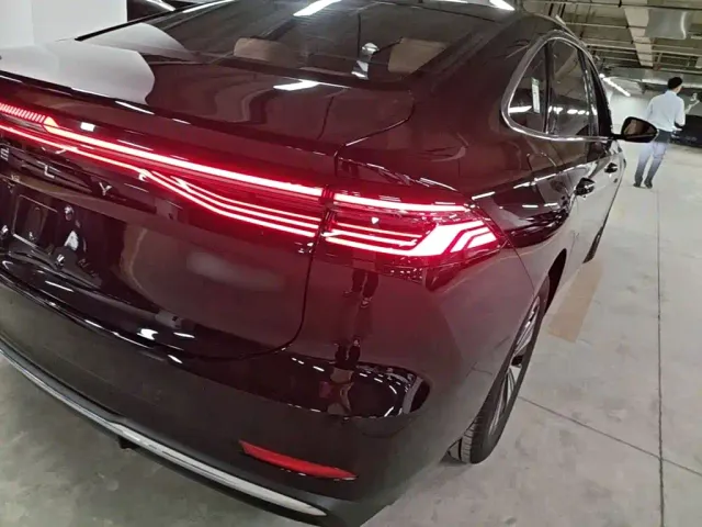 Geely Galaxy A7 — Фото автомобиля 23