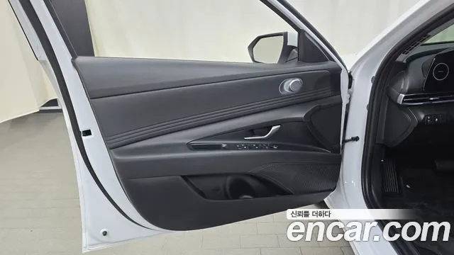 Hyundai AVANTE Новый Avante (CN7) — Фото автомобиля 24