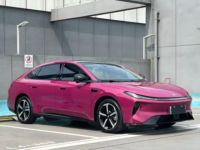 Arcfox S3 — Фото автомобиля 3