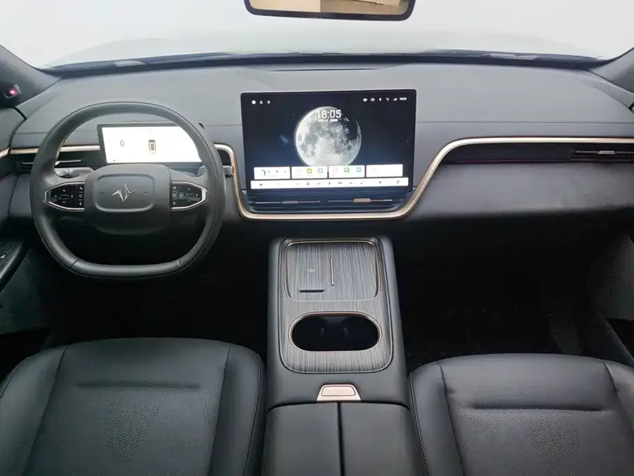 Dongfeng Yipai eπ008 2024 636Max Pure Electric 6-Seater — Фото автомобиля 12
