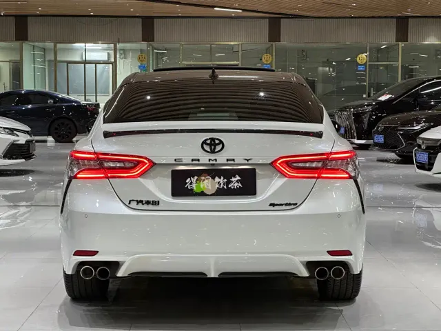 Toyota Camry — Фото автомобиля 17