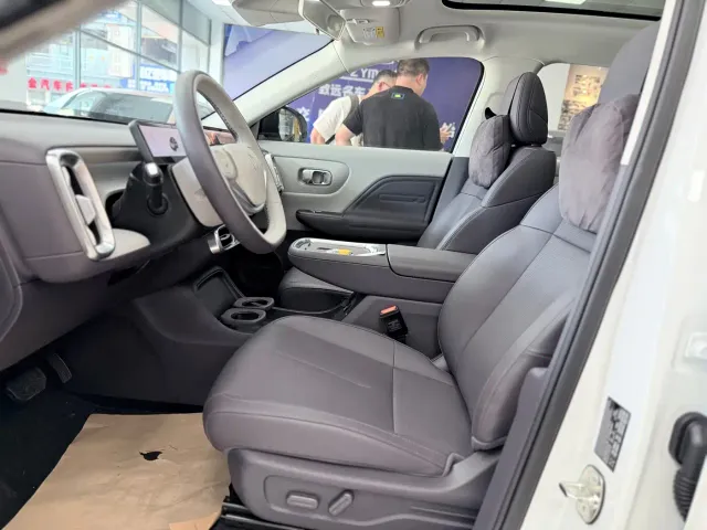 Leapmotor B10 — Фото автомобиля 7