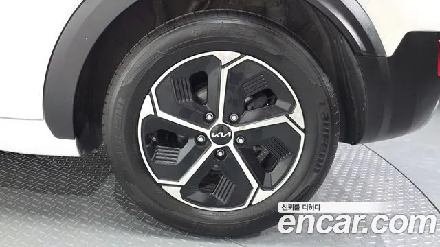 Kia Niro The All New Niro — Фото автомобиля 6