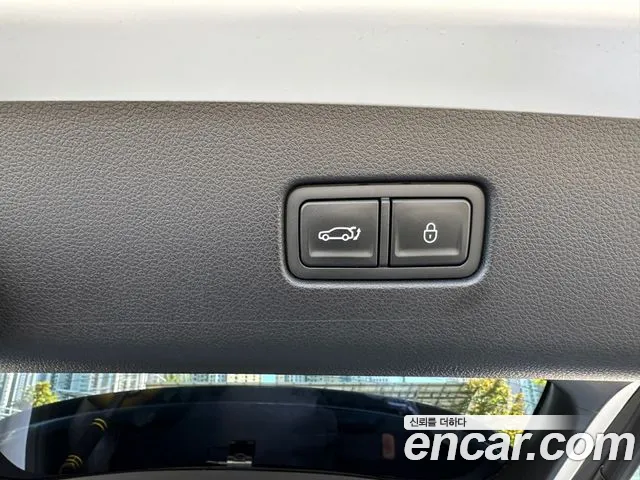 Genesis GV70 — Фото автомобиля 10