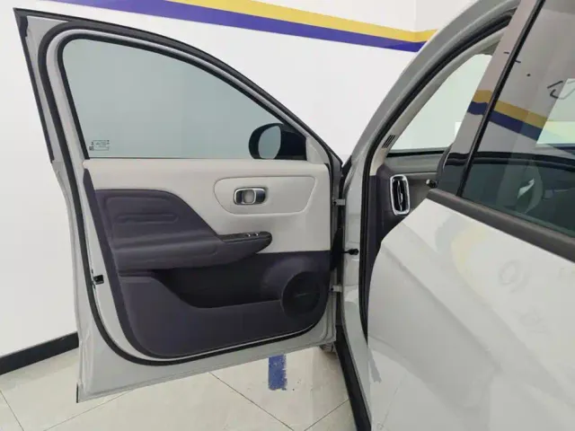 Leapmotor B10 — Фото автомобиля 7