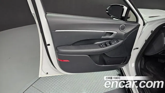 Hyundai Sonata — Фото автомобиля 24