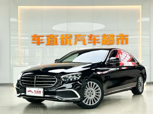 Фотография автомобиля — Mercedes-Benz E-Class