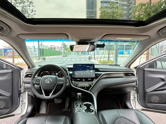 Toyota Camry — Фото автомобиля 9