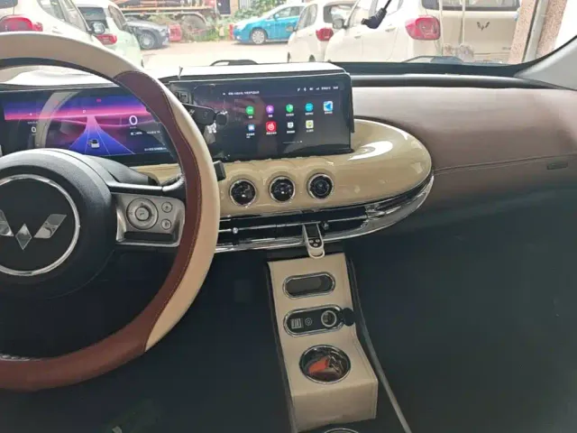 Wuling Bingo — Фото автомобиля 12