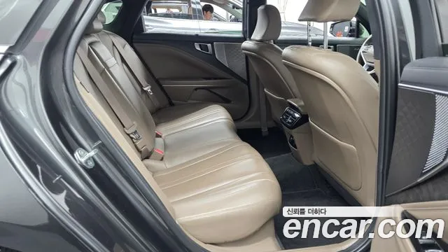 Kia K8 Hybrid — Фото автомобиля 17