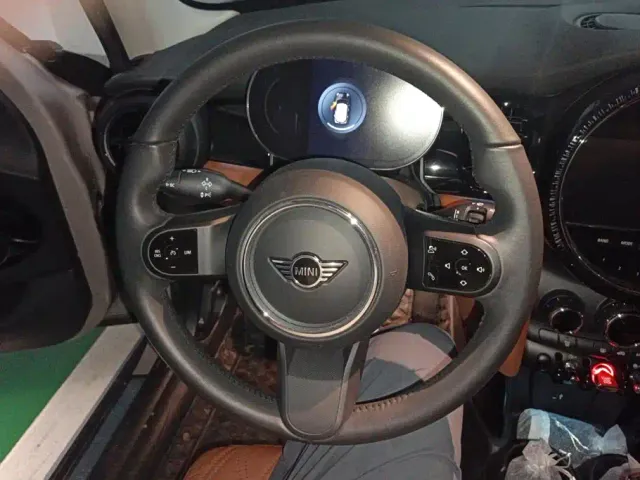 MINI Hatch — Фото автомобиля 15