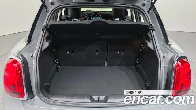 Mini Cooper Cooper 5 дверей Classic Plus — Фото автомобиля 22