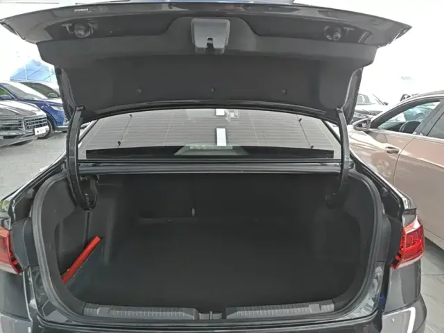 Volkswagen Bora 2023 200TSI DSG Yuexing PRO Edition — Фото автомобиля 18