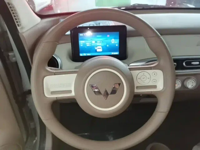 Wuling Hongguang Mini EV — Фото автомобиля 10