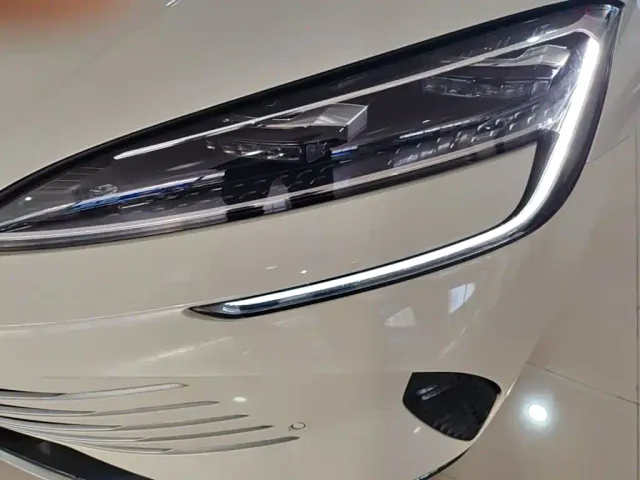 BYD Seal 07 DM-i — Фото автомобиля 23