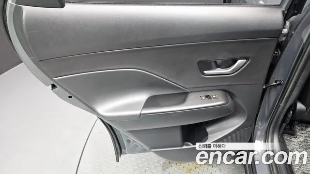 Hyundai Kona SX2 — Фото автомобиля 14
