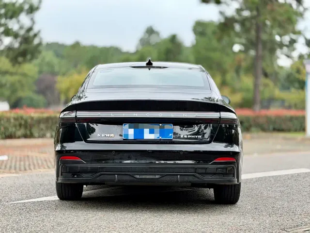 Lincoln Z — Фото автомобиля 23