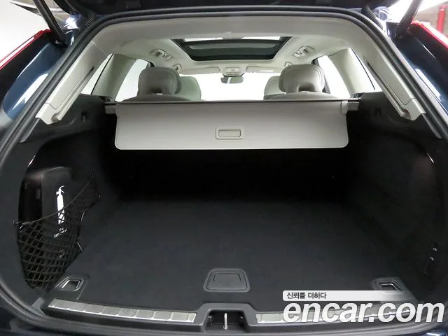 Volvo XC60 2nd Gen — Фото автомобиля 20