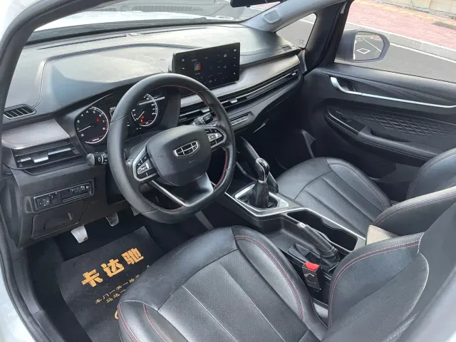 Geely Vision X3 — Фото автомобиля 4