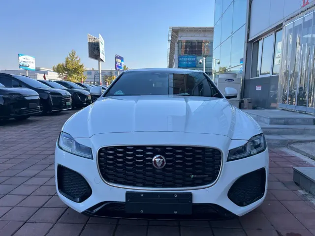 Jaguar XFL — Фото автомобиля 2