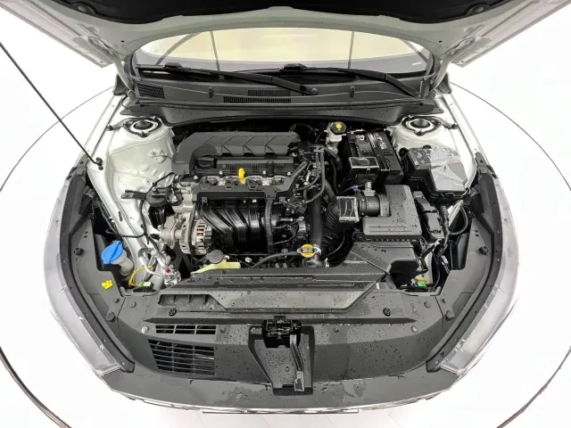 Hyundai Elantra — Фото автомобиля 8