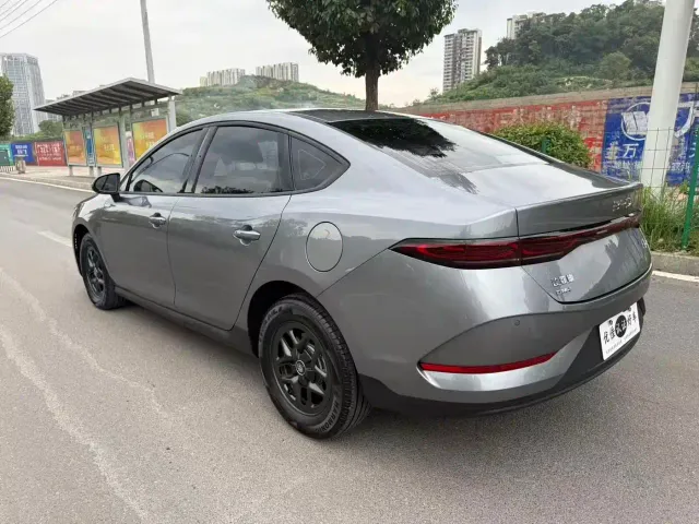 BYD Qin PLUS — Фото автомобиля 10