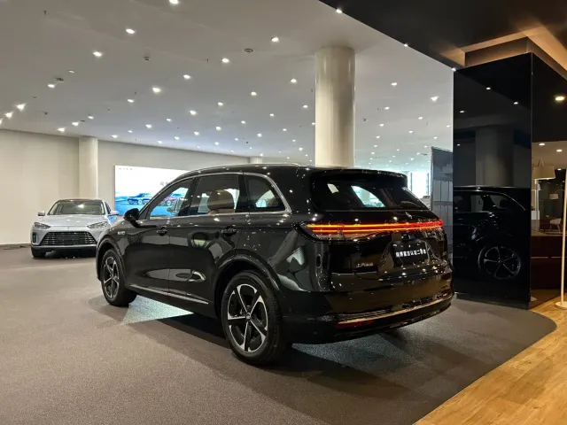 Shangjie SUV — Фото автомобиля 13