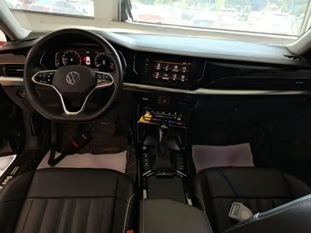 Volkswagen Passat — Фото автомобиля 9