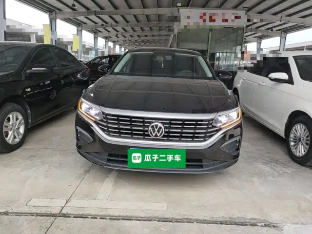 Volkswagen Passat — Фото автомобиля 2