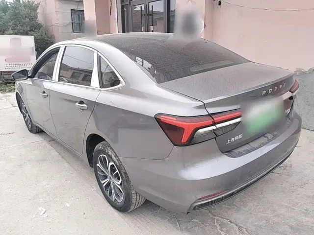 Roewe i6 MAX EV — Фото автомобиля 4