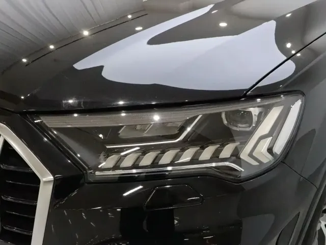 Audi Q7 — Фото автомобиля 17