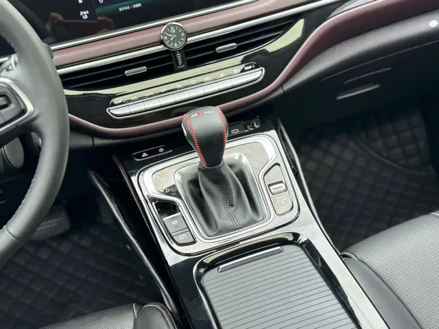 GAC Trumpchi M6 — Фото автомобиля 16