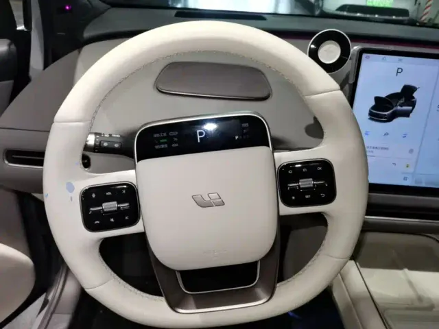 Li Auto i6 — Фото автомобиля 10