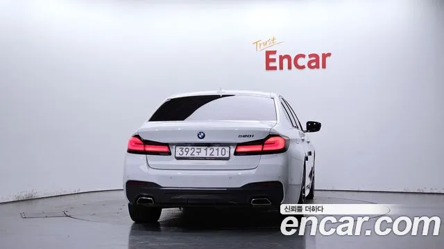 BMW 5 Series G30 — Фото автомобиля 4