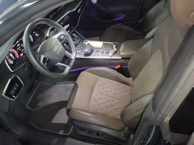 Audi A7L — Фото автомобиля 14