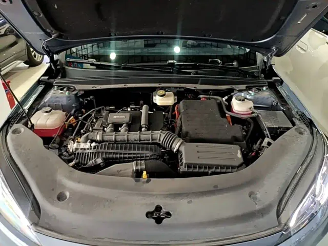 BYD Seal 05 DM-i — Фото автомобиля 9